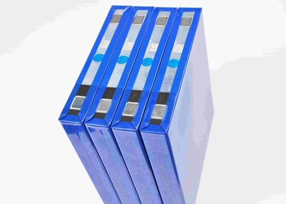 Phosphate de fer de lithium des cellules EIKTO 19mmx124mmx133mm de batterie au lithium 3.2V28AH