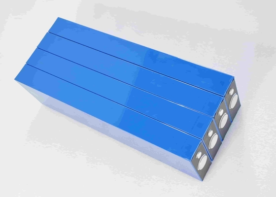 puissance 3.6Kg de 3.2V175Ah Li Ion Battery Cell Stored Energy 175Ah EIKTO