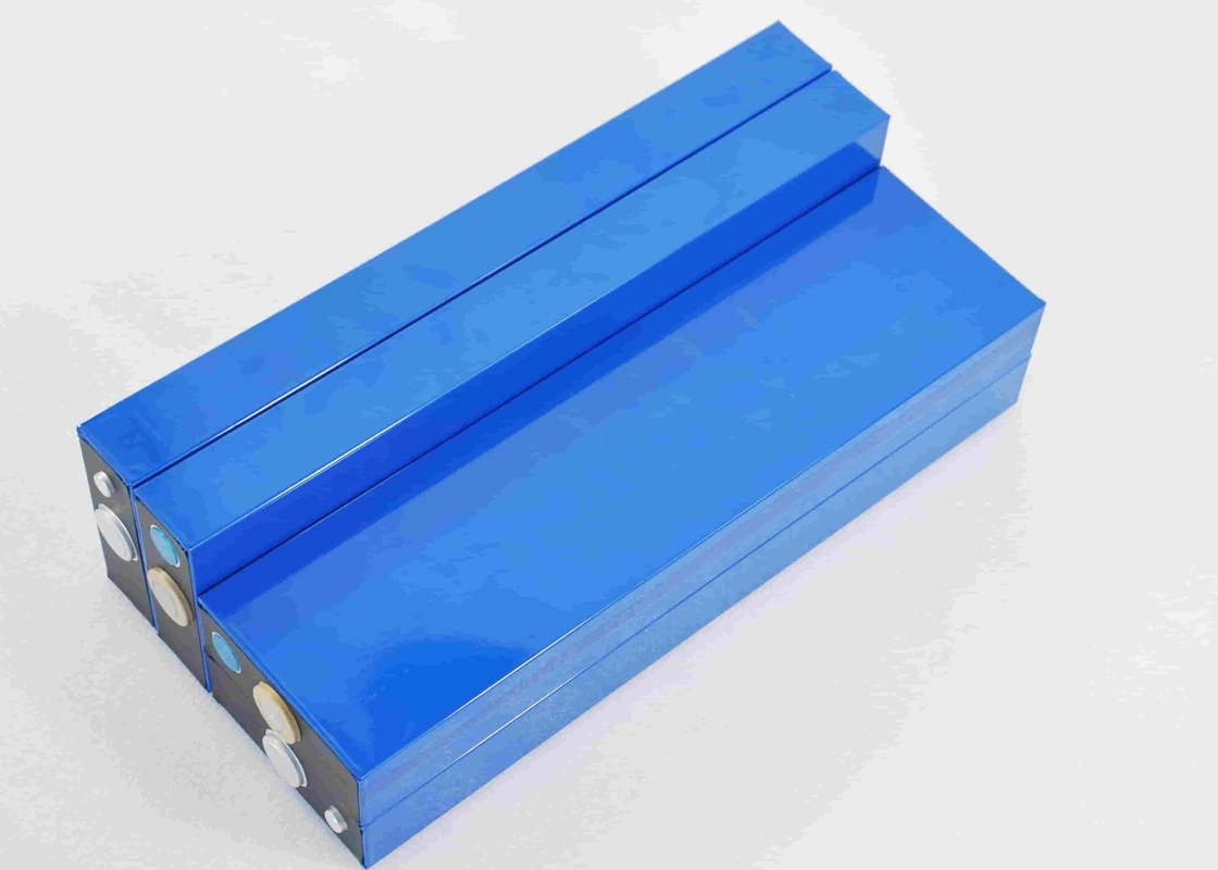 puissance 3.6Kg de 3.2V175Ah Li Ion Battery Cell Stored Energy 175Ah EIKTO